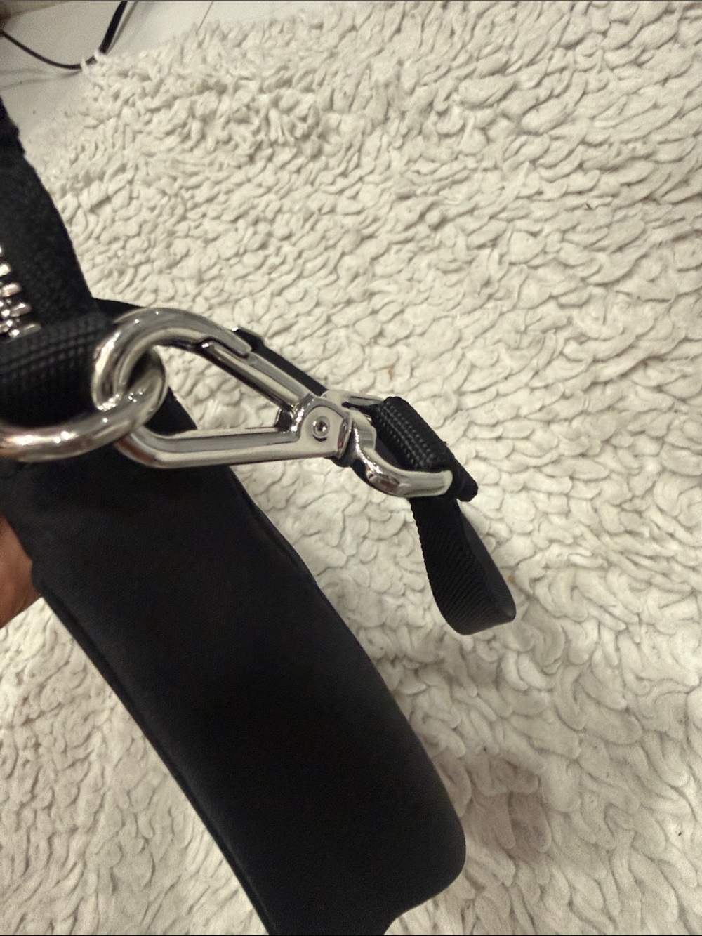 Lululemon city essentials black purse - Picture 7 of 8